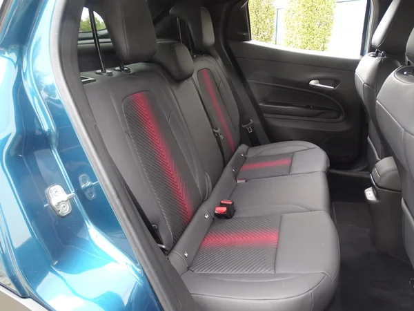 Alfa Romeo Junior (2026) — foto 10 van 31