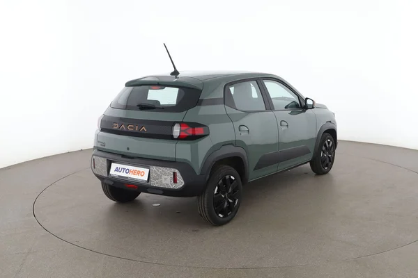 Dacia Spring (2025) — foto 12 van 16
