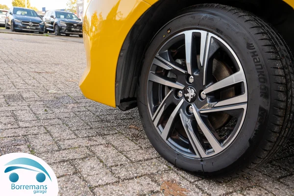 Peugeot 208 (2021) — foto 8 van 31