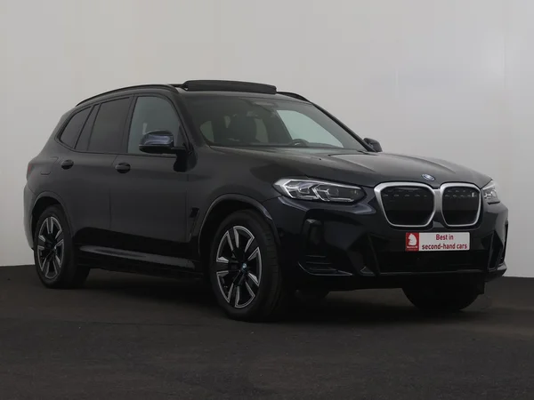 BMW iX3 (2022) — foto 31 van 36