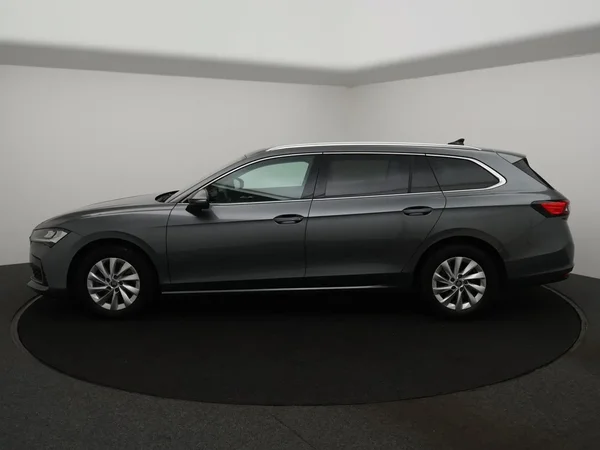 Škoda Superb (2025) — foto 23 van 31