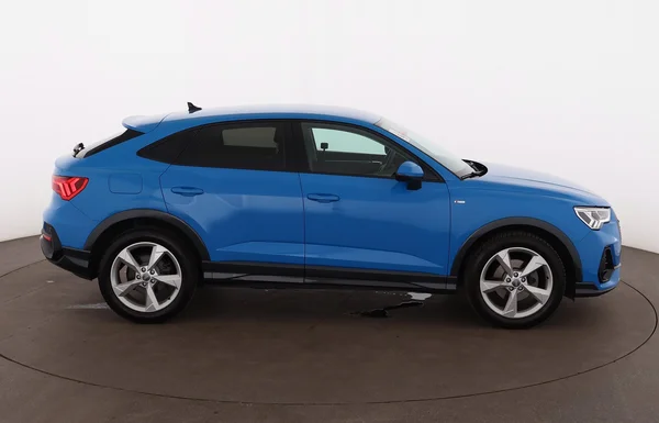 Audi Q3 Sportback (2020) — foto 23 van 26