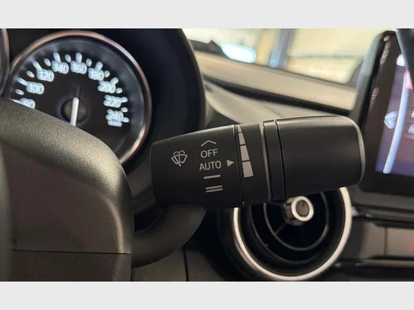 Mazda MX-5 (2023) — foto 14 van 25