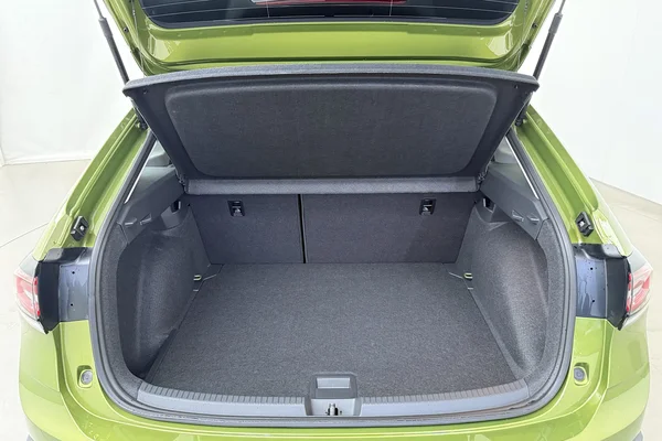 Volkswagen Taigo — foto 13 van 17