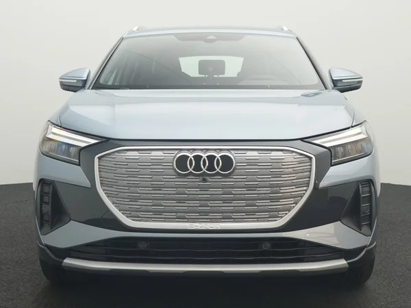 AUDI Q4 e-tron (2025) — foto 3 van 13