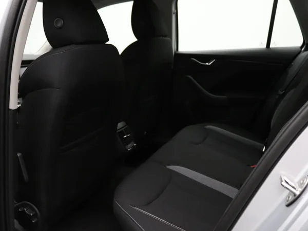 SKODA Kamiq (2025) — foto 7 van 17