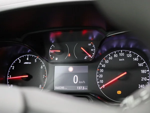 Opel Combo Life (2023) — foto 18 van 39