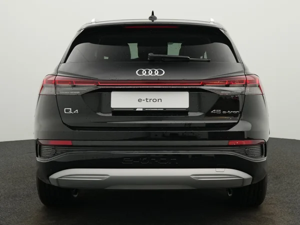 AUDI Q4 e-tron (2025) — foto 15 van 20
