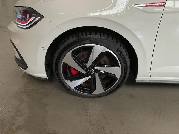 VOLKSWAGEN Polo GTI (2024) — foto 14 van 22
