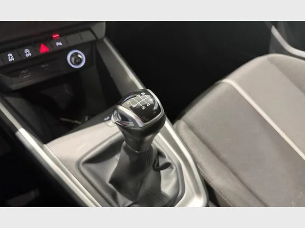 Audi A1 Sportback (2019) — foto 3 van 24