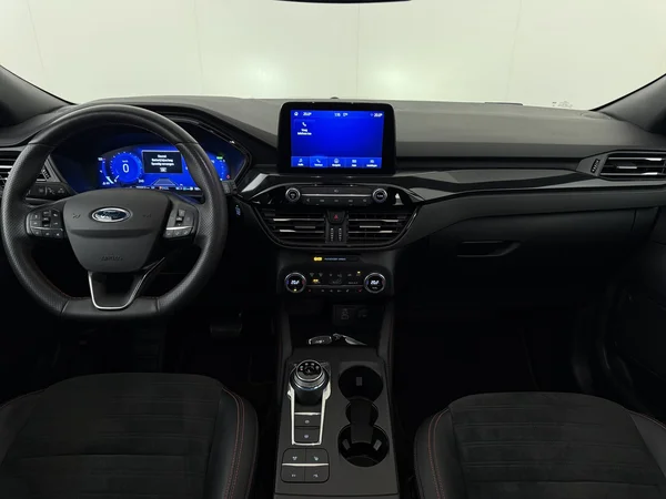 FORD Kuga (2022) — foto 36 van 36