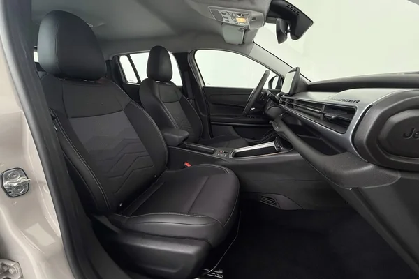 Jeep Avenger (2025) — foto 6 van 31