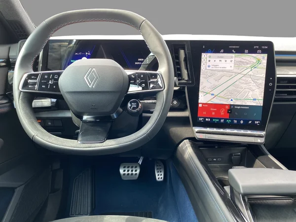Renault Rafale (2025) — foto 3 van 22