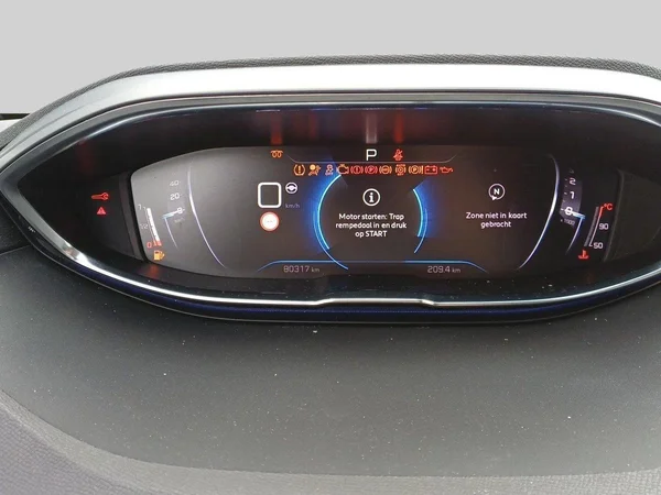 Peugeot 5008 (2021) — foto 3 van 13