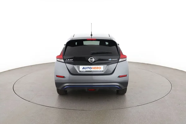 Nissan Leaf (2019) — foto 11 van 16