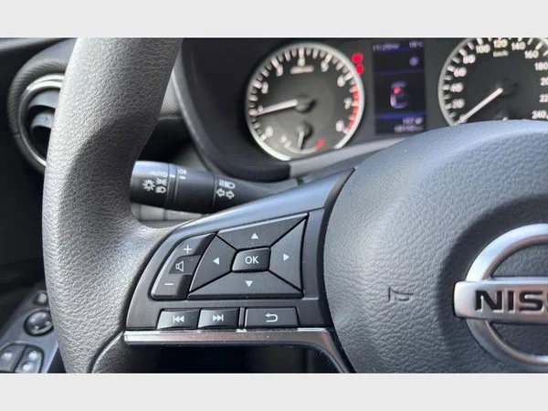 Nissan JUKE (2020) — foto 7 van 25