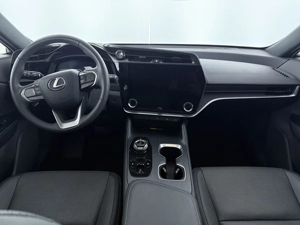 LEXUS RZ (2025) — foto 33 van 33