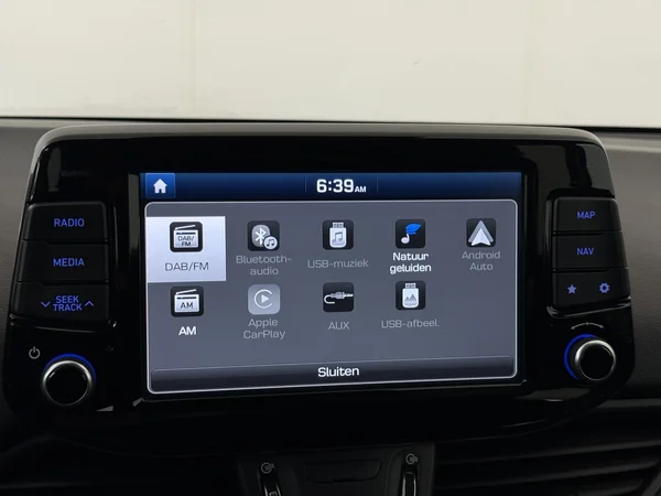 HYUNDAI i30 (2019) — foto 13 van 30