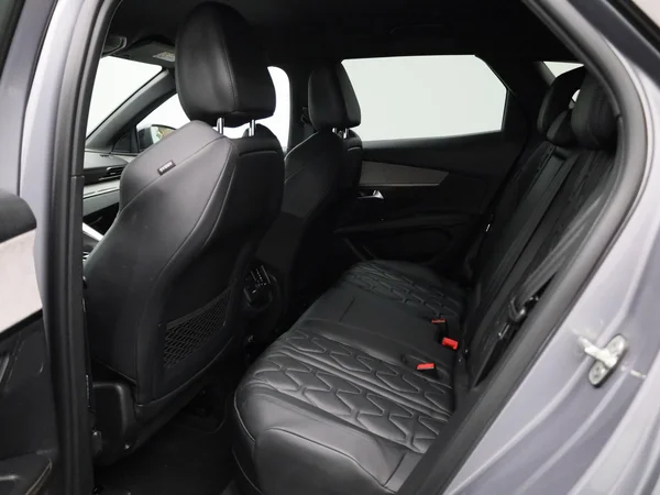 Peugeot 3008 (2023) — foto 2 van 49