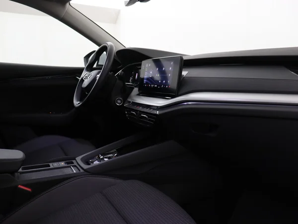 SKODA Octavia Combi (2024) — foto 11 van 17