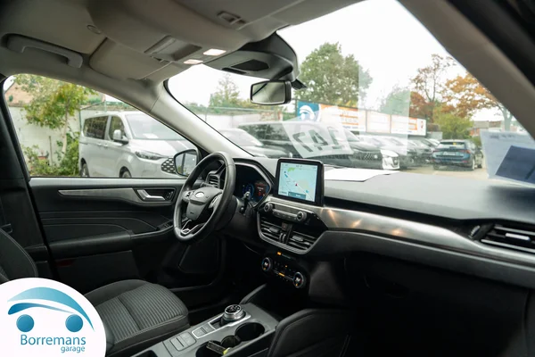 Ford Kuga (2022) — foto 10 van 33