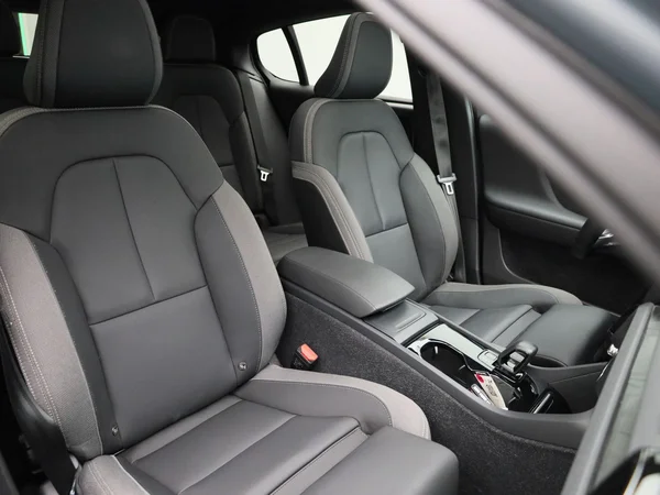 Volvo C40 (2023) — foto 33 van 47