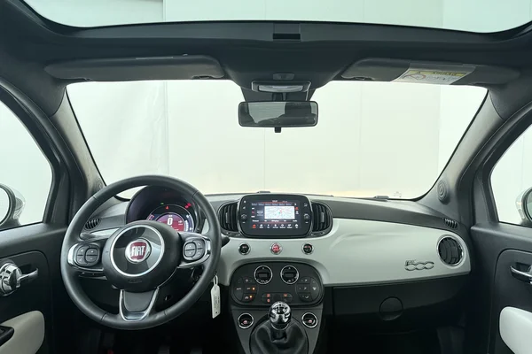 Fiat 500 (2020) — foto 19 van 19