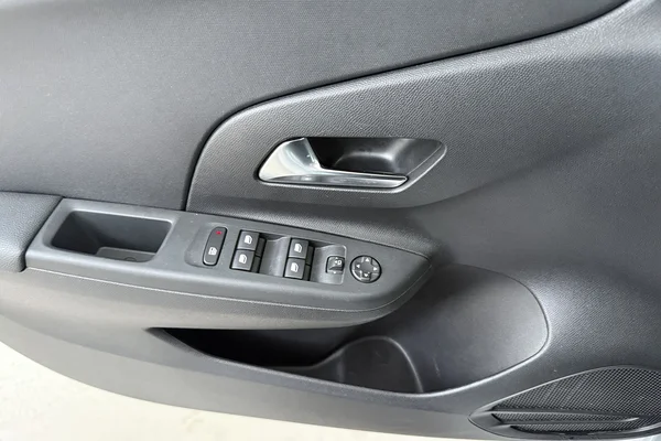 Opel Corsa (2024) — foto 8 van 16