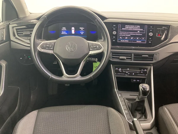 VOLKSWAGEN Taigo (2022) — foto 25 van 36