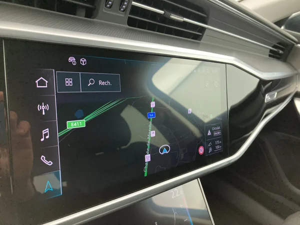 AUDI A6 Avant (2024) — foto 22 van 36