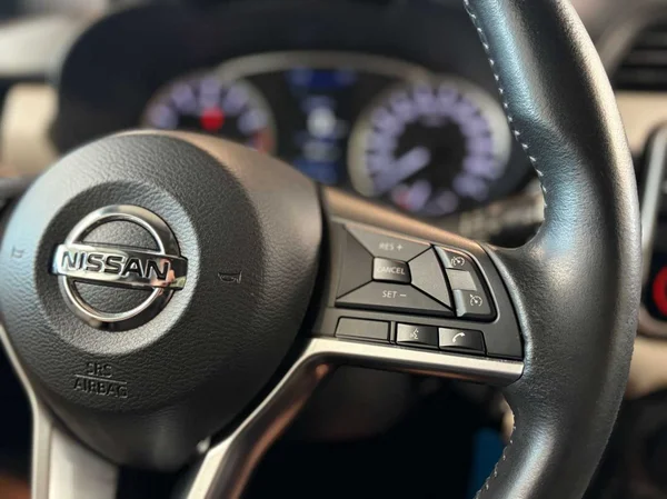 Nissan Micra (2019) — foto 8 van 18
