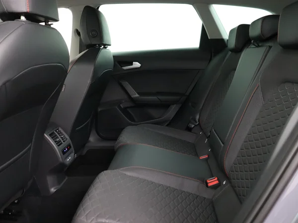 SEAT Leon (2024) — foto 5 van 28