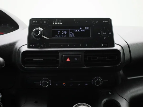 Peugeot Partner (2021) — foto 31 van 32