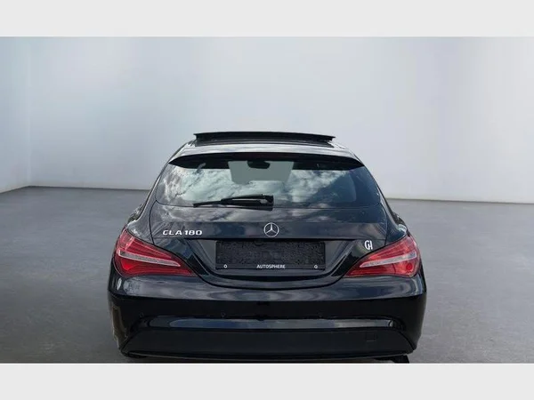 Mercedes-Benz CLA 180 (2019) — foto 23 van 25