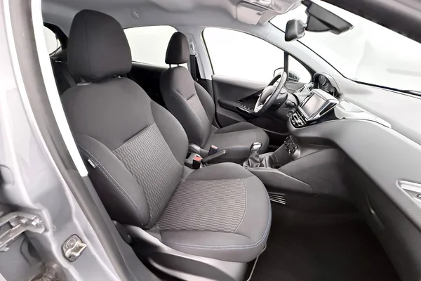 Peugeot 208 (2019) — foto 10 van 32