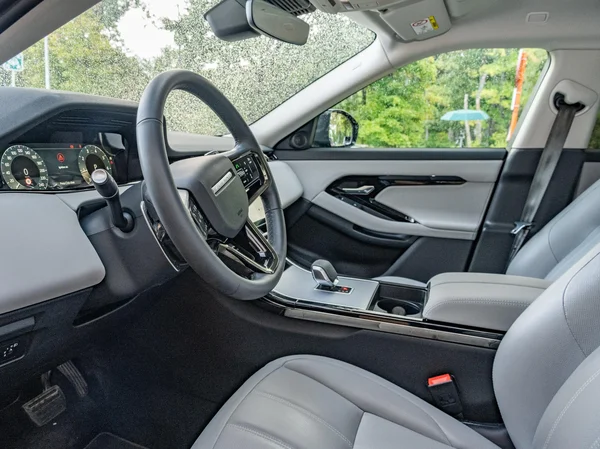 Land Rover Range Rover Evoque (2024) — foto 25 van 26
