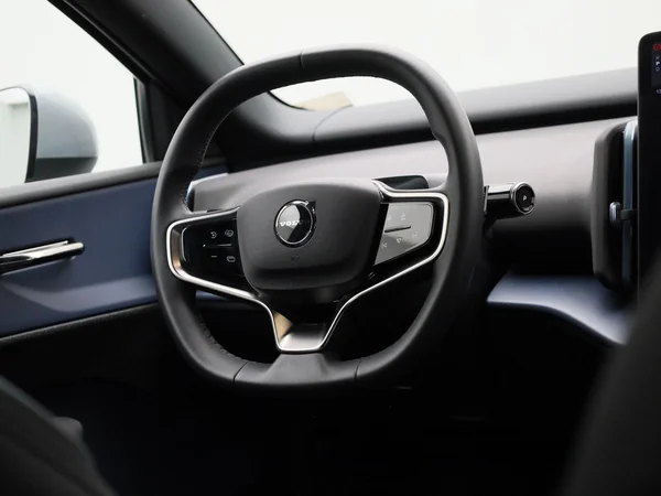 Volvo EX30 (2024) — foto 28 van 40
