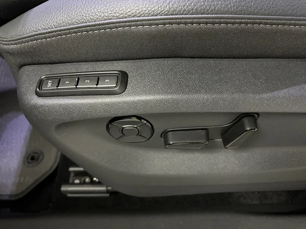 SKODA Kodiaq PHEV (2025) — foto 3 van 14