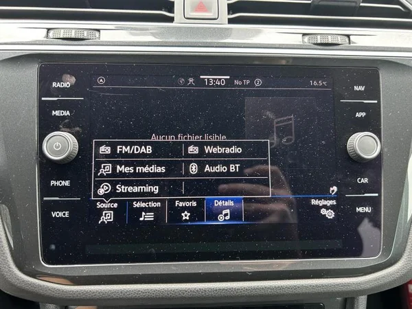 VOLKSWAGEN Tiguan (2021) — foto 15 van 32
