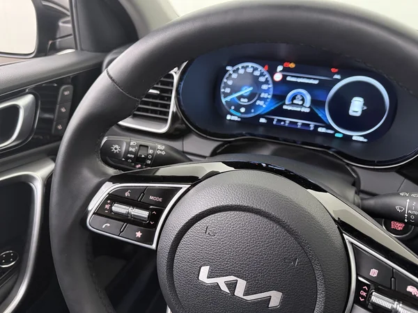 KIA Ceed SW (2023) — foto 4 van 31