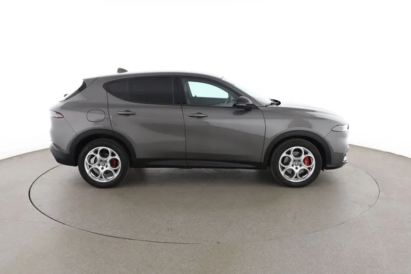 Alfa Romeo Tonale (2024) — foto 13 van 16