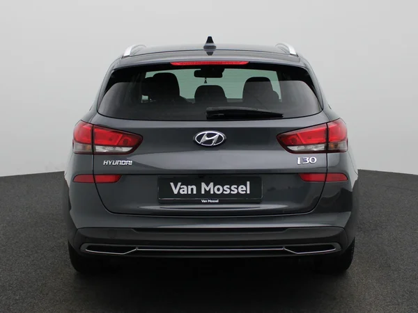 Hyundai i30 (2024) — foto 36 van 39