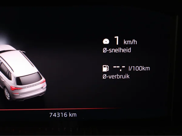 SKODA Kamiq (2022) — foto 14 van 22