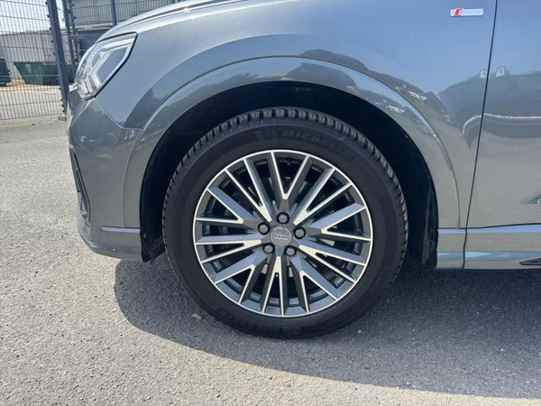 AUDI Q3 (2019) — foto 16 van 24
