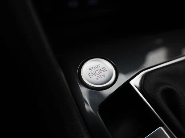 Volkswagen Tiguan (2021) — foto 25 van 41