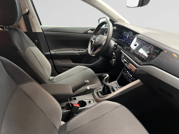 VOLKSWAGEN Polo (2023) — foto 4 van 23