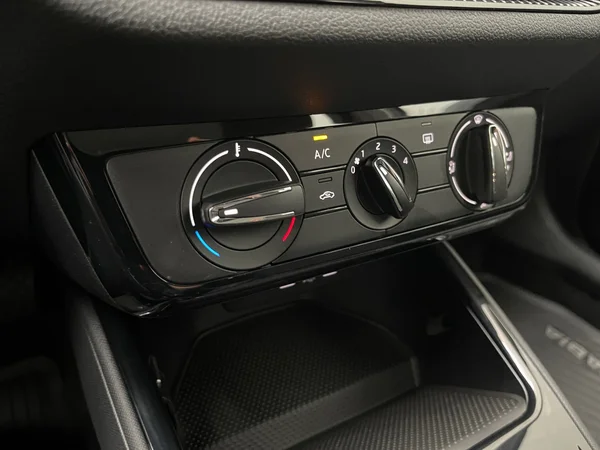 SKODA Fabia (2025) — foto 8 van 11
