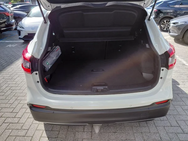 Nissan QASHQAI (2018) — foto 10 van 15