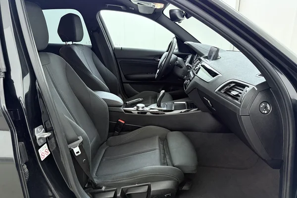BMW 1 HATCH (2019) — foto 17 van 19