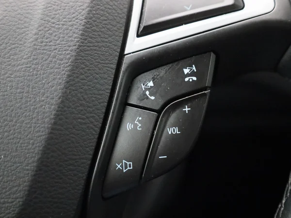 Ford S-Max (2022) — foto 16 van 39